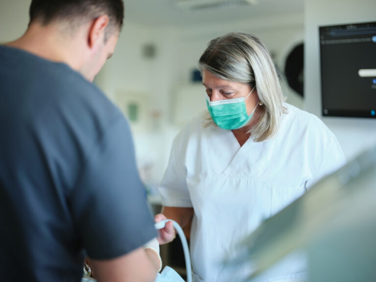 Vađenje korijena zuba